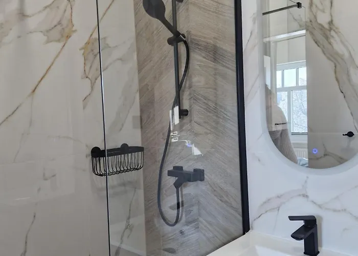 Zielono Mi 斯克拉斯卡波伦巴